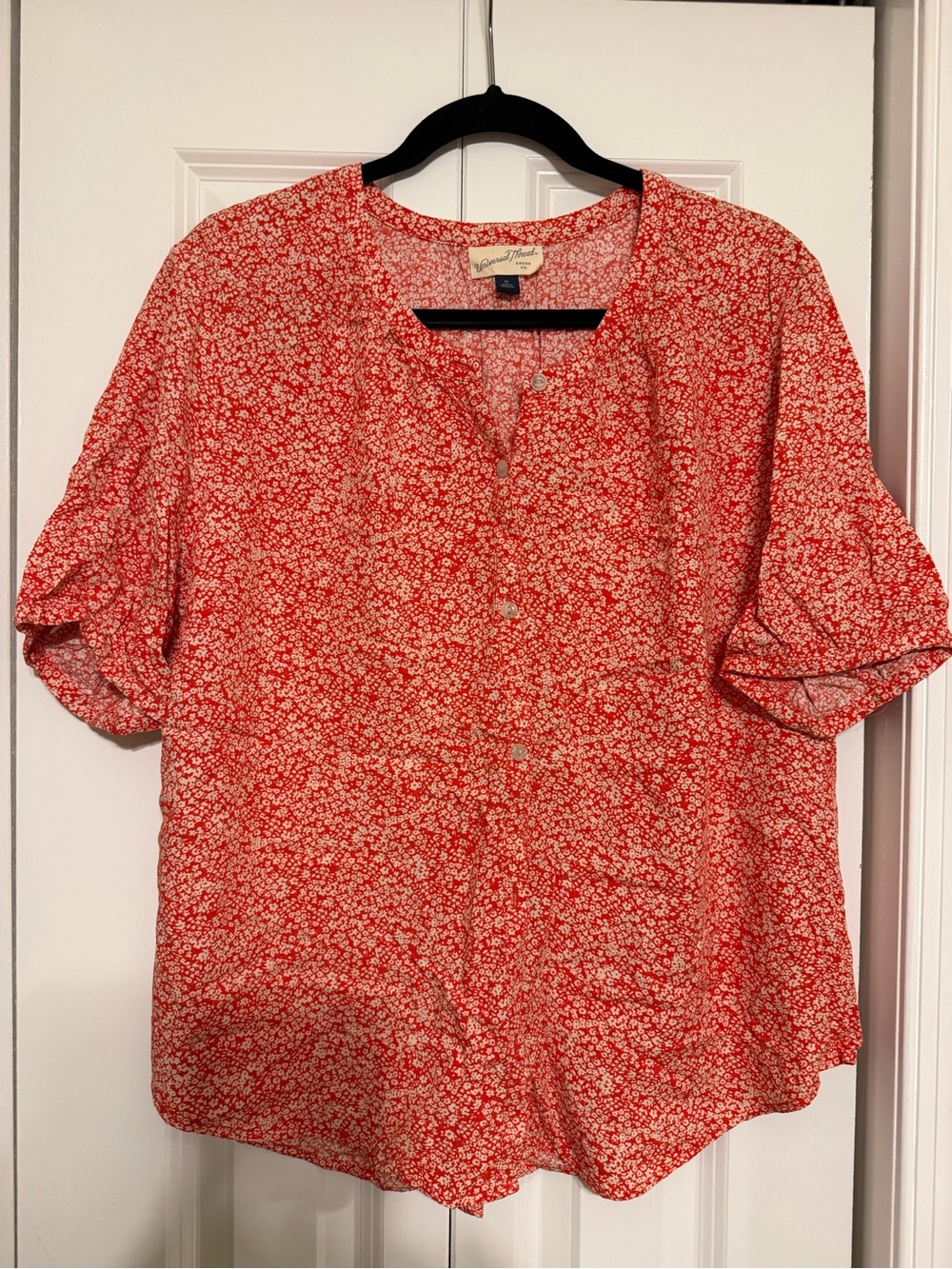 Universal Thread Red Floral Split-Neck Button Blouse